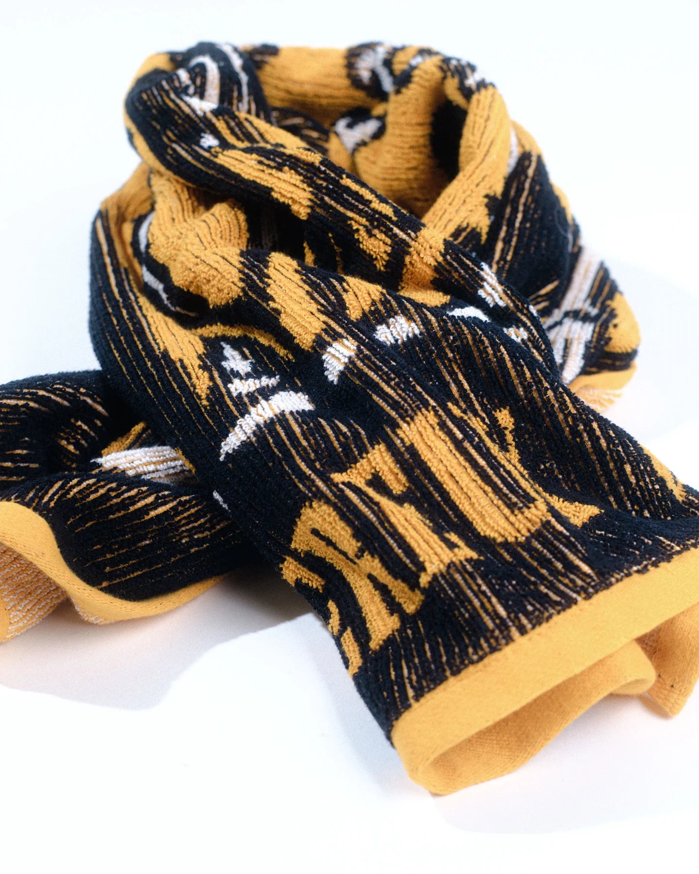 Knitted Cactus Voodoo Towel - Black